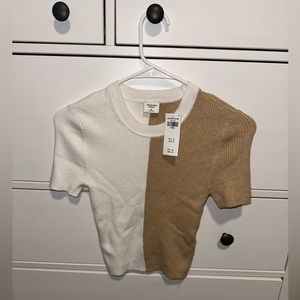 A&f sweater short sleeve